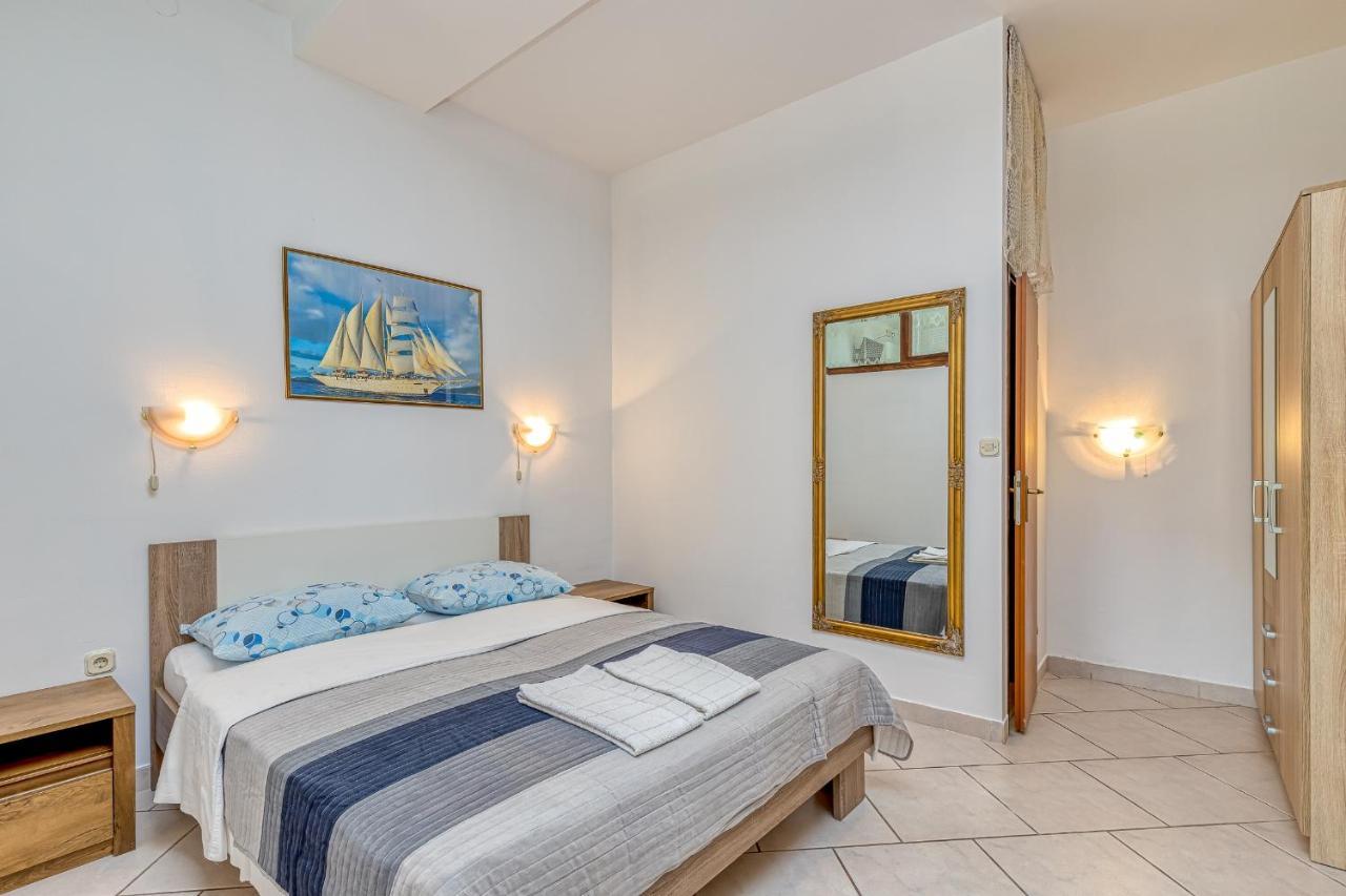 Apartments Bastovanovic Ρόβινι Εξωτερικό φωτογραφία