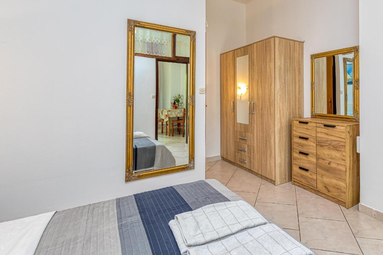 Apartments Bastovanovic Ρόβινι Εξωτερικό φωτογραφία