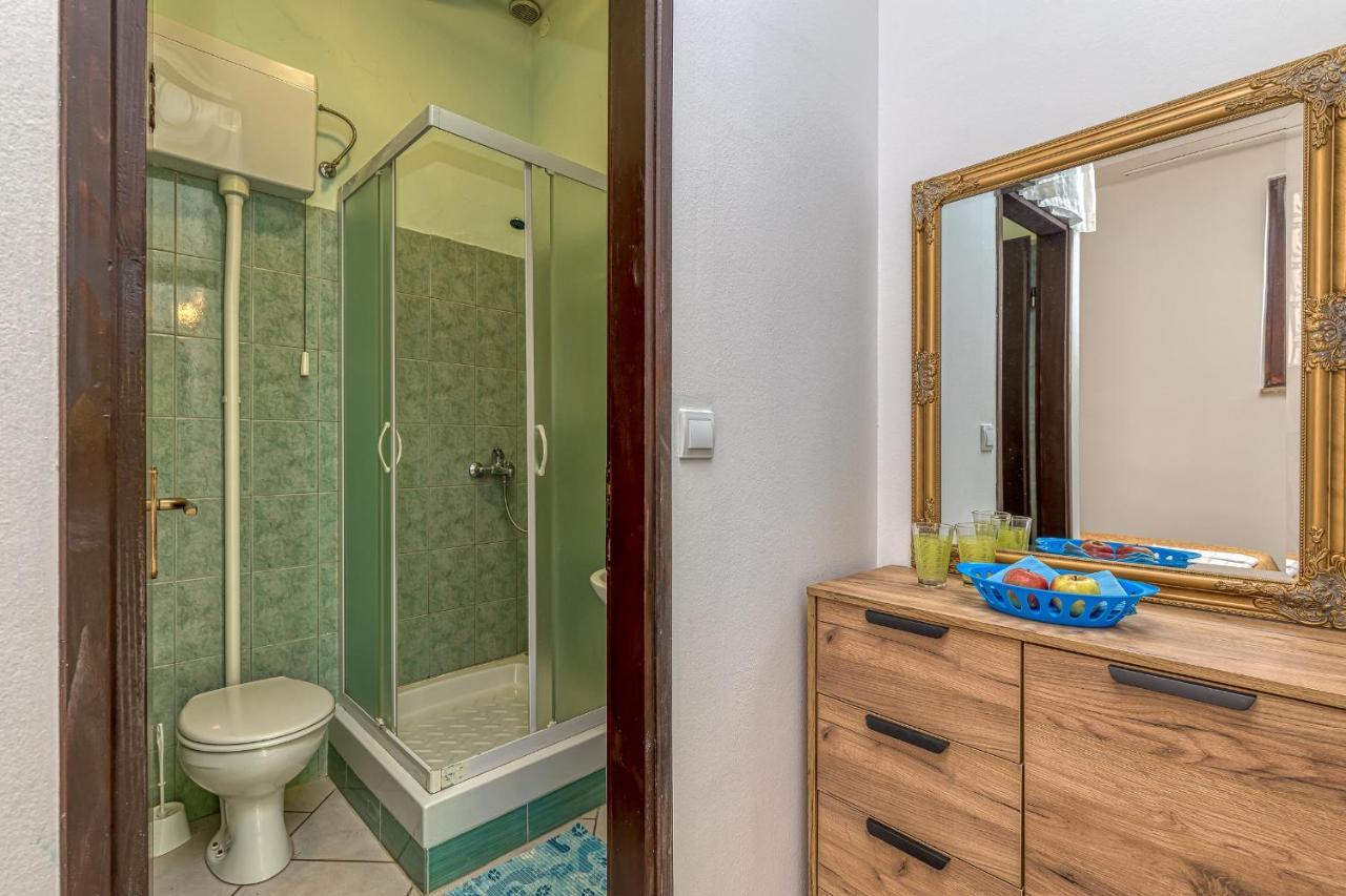 Apartments Bastovanovic Ρόβινι Εξωτερικό φωτογραφία